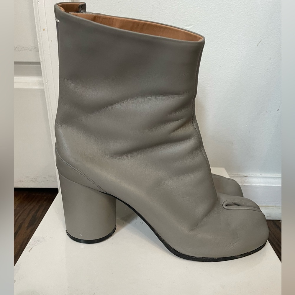 Maison Margíela Tabi boots tall exclusive limited edition color size 41
